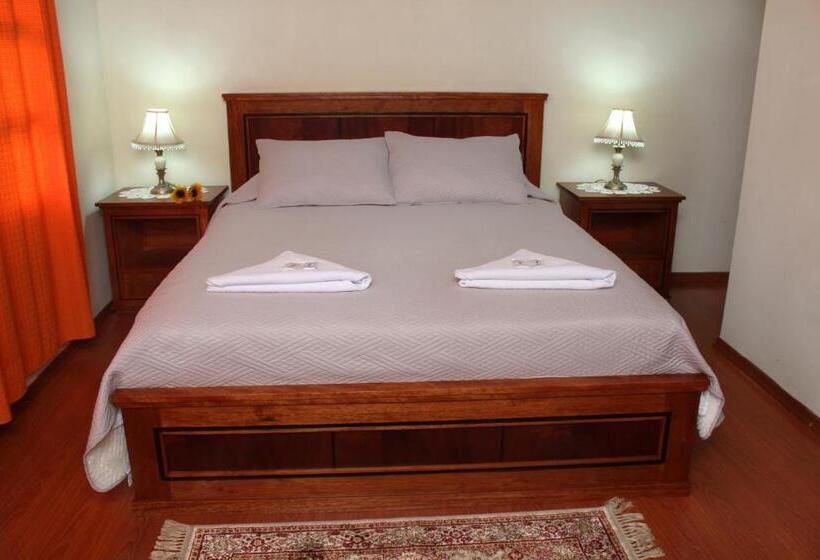 Номер Стандарт, Hosteria San Carlos Tababela