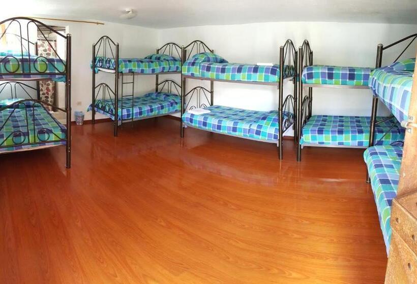 Кровать в Общей Комнате, Hosteria San Carlos Tababela