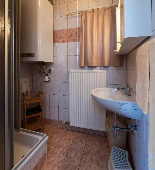 Студия Стандарт, Bauernhof Liendl