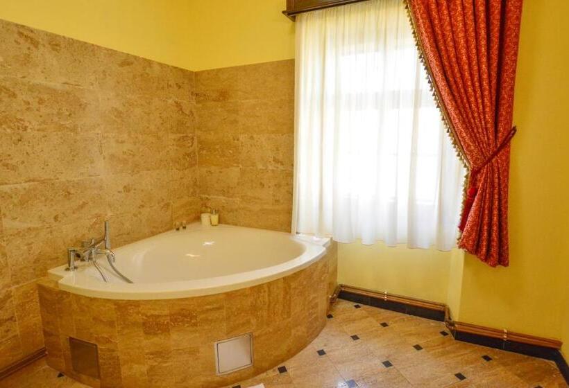 غرفة ديلوكس, Casa Georgius Krauss Sighisoara