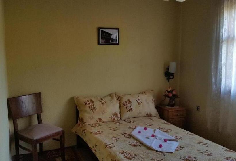 Номер Стандарт Совместная Ванная, Mechta Guest House