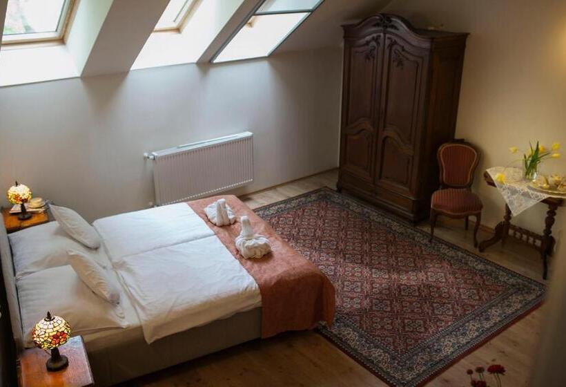 استودیوی استاندارد, Ludo Apartman Hotel & Spa