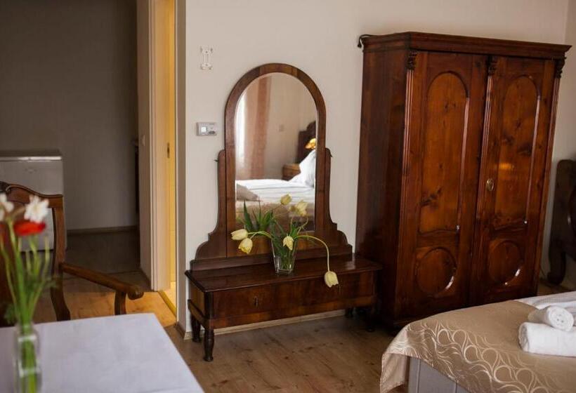 استودیوی استاندارد, Ludo Apartman Hotel & Spa