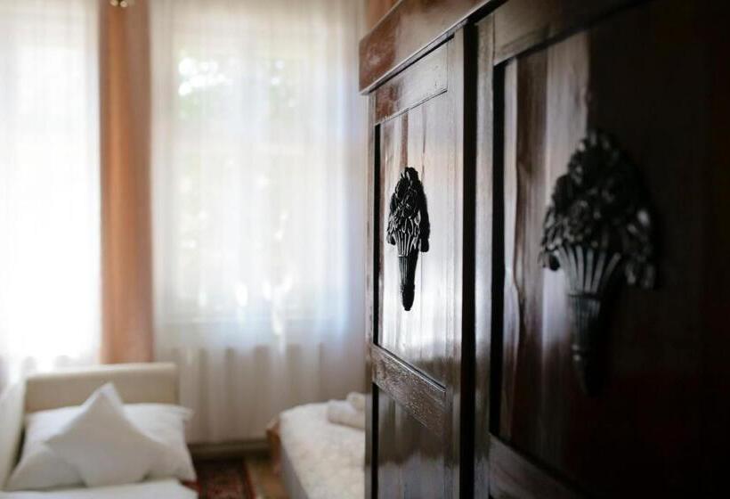 استودیوی استاندارد, Ludo Apartman Hotel & Spa