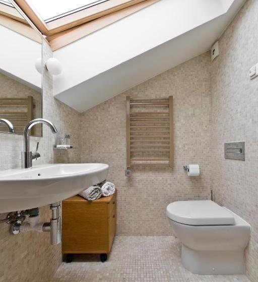 1 Bedroom Penthouse Apartment, Visit Nida Apartments