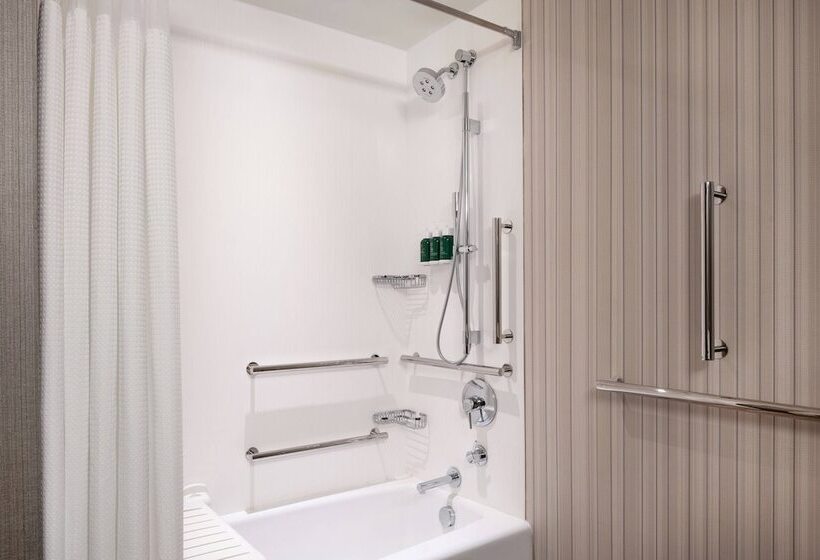 Номер Стандарт 2 Двуспальные Кровати, Courtyard By Marriott Loveland Fort Collins