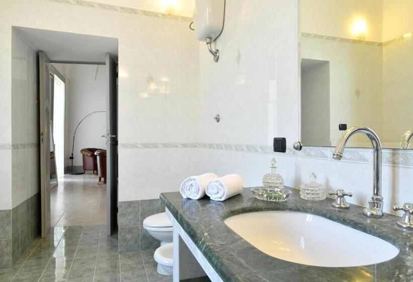 Полулюкс, Dimora Duchessina Suites De Charme
