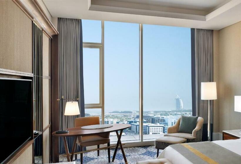 اتاق سوپریور با چشم‌انداز دریا, Grand Plaza Mövenpick