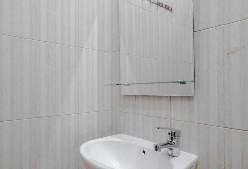 Номер Стандарт, Reddoorz @ Jalan Biak Roxy Jakarta