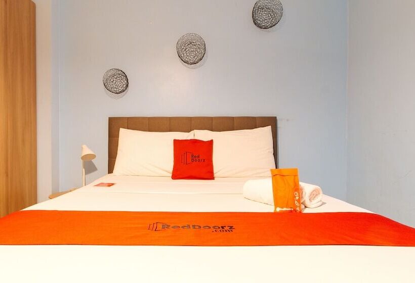 استودیوی استاندارد, Reddoorz Plus @ Kamuning Quezon City
