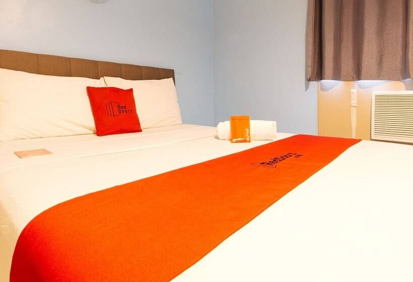 استودیوی استاندارد, Reddoorz Plus @ Kamuning Quezon City