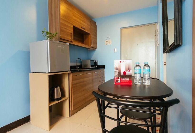 استودیوی استاندارد, Reddoorz Plus @ Kamuning Quezon City