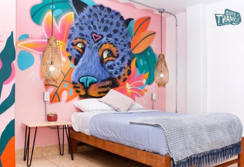 اتاق لوکس با بالکن, Supertramp Hostel Machupicchu