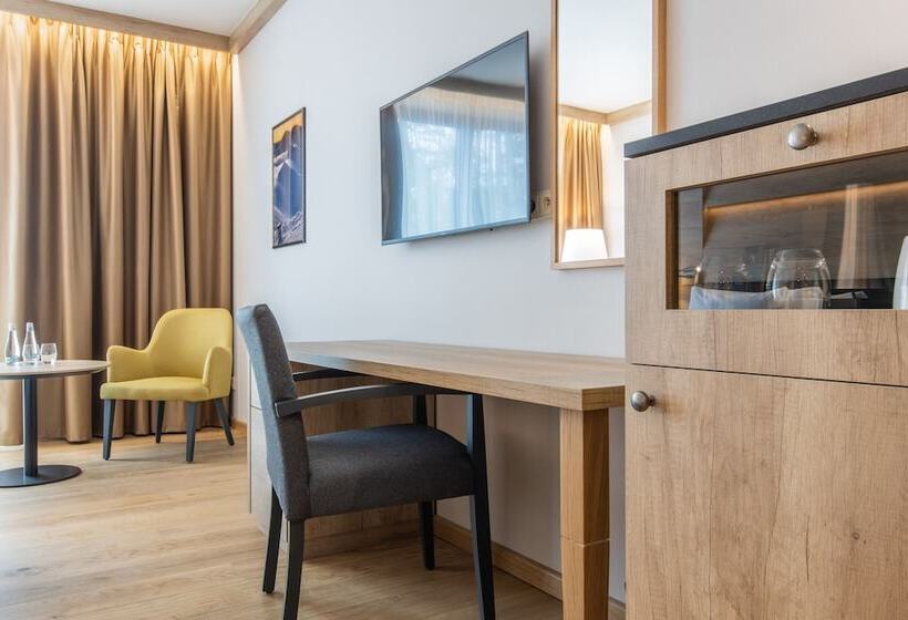 Семейный Номер, Radisson Blu Hotel & Residences