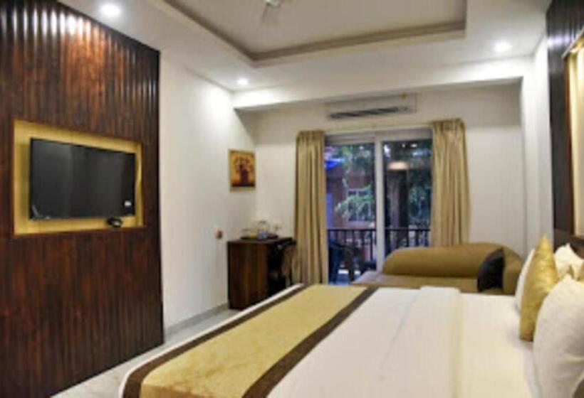 带阳台的豪华间, De Falcon Goa Beach Resort