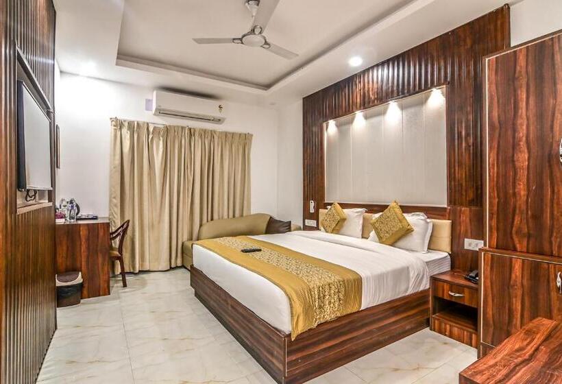 豪华房间, De Falcon Goa Beach Resort