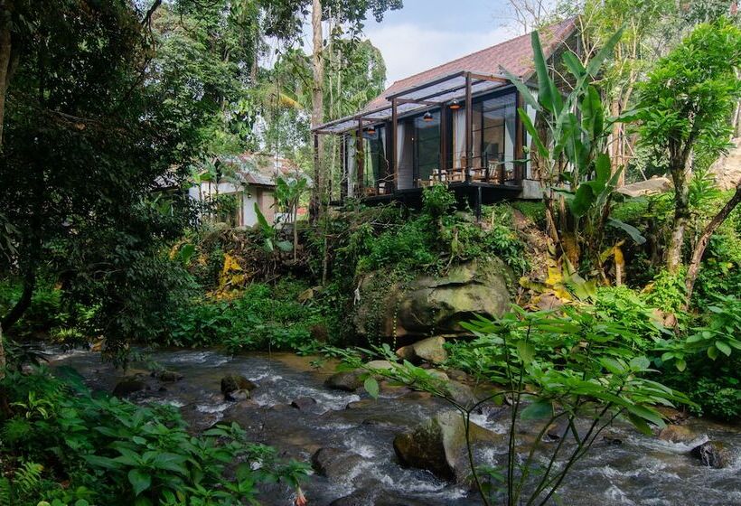 ویلای 2 خوابه, Voraman Hut