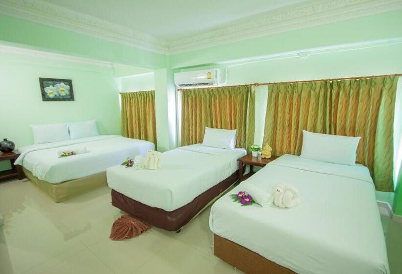 اتاق استاندارد چهار تخته, Anchalee Resort