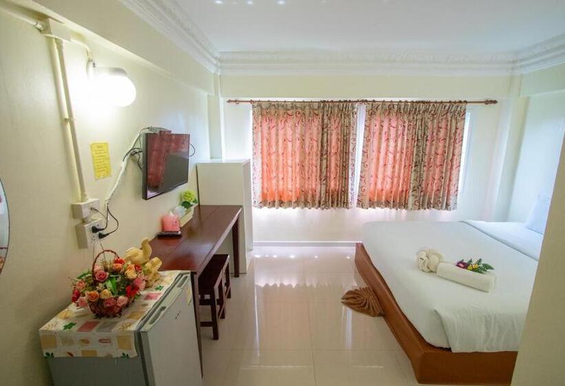 اتاق استاندارد با چشم‌انداز دریا, Anchalee Resort