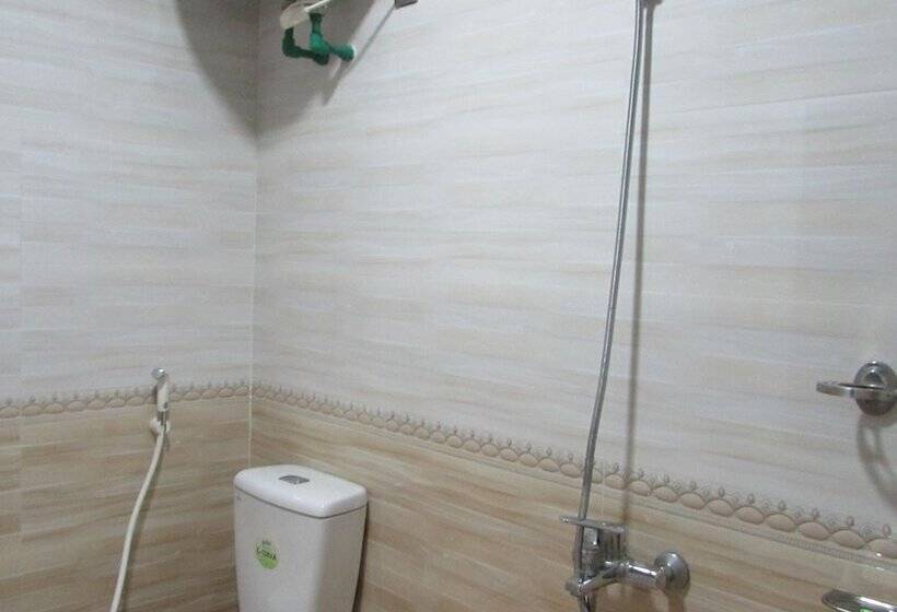 اتاق استاندارد با بالکن, Viet Nhat Halong Hotel   Bai Chay