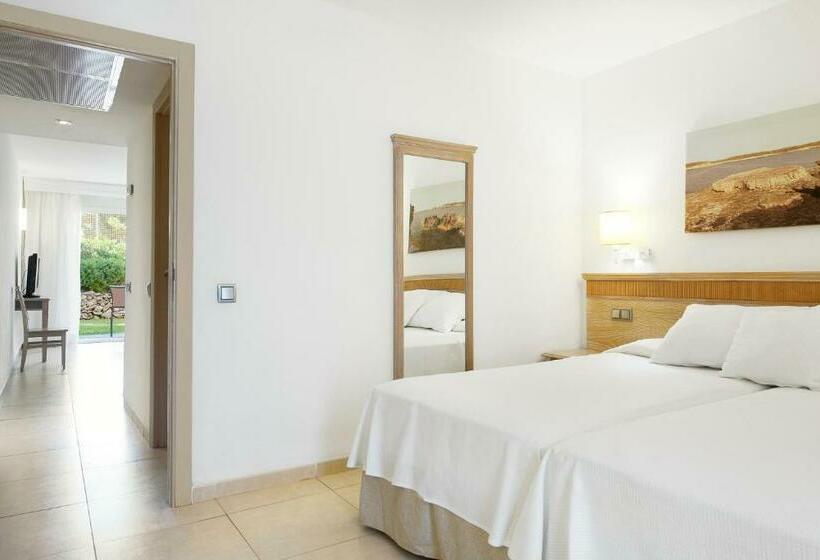 Семейный Номер, Iberostar Waves Club Cala Barca