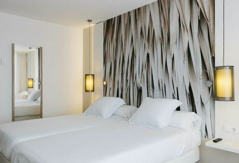 Quarto Estandar Vista Piscina, Bordoy Alcudia Bay   Adults Only