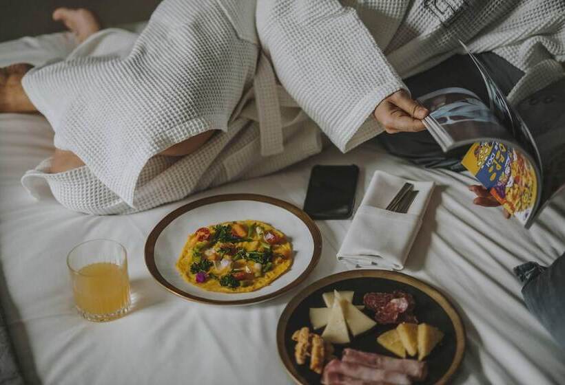 Семейный Номер, Gallery Hotel 4 Sup