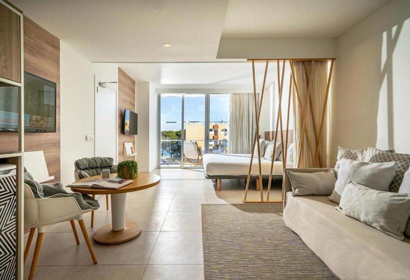 Номер Стандарт Вид на Море, Innside By Meliá Calviá Beach