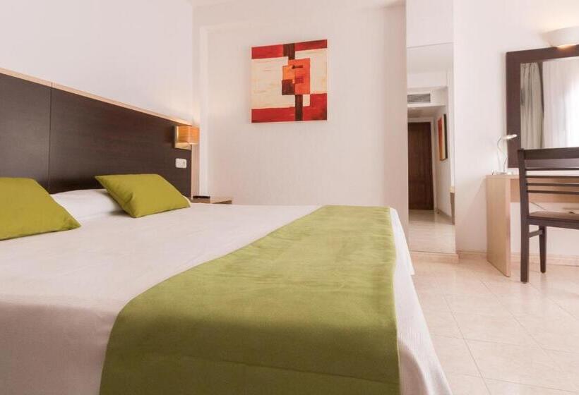 Superior-huone, Orosol By Typic Hotels