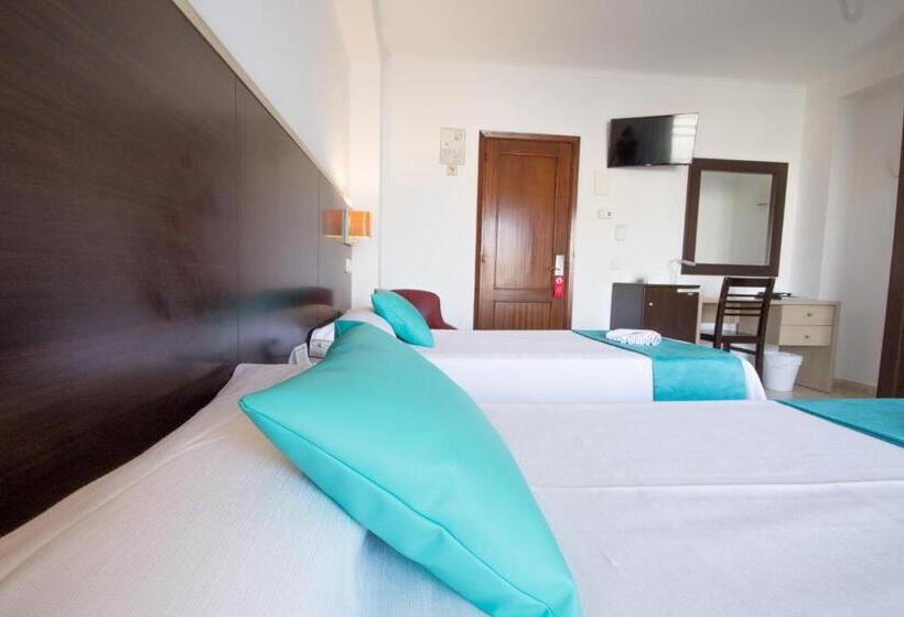 Yhden jaetun makuuhuoneen huoneisto, Orosol By Typic Hotels
