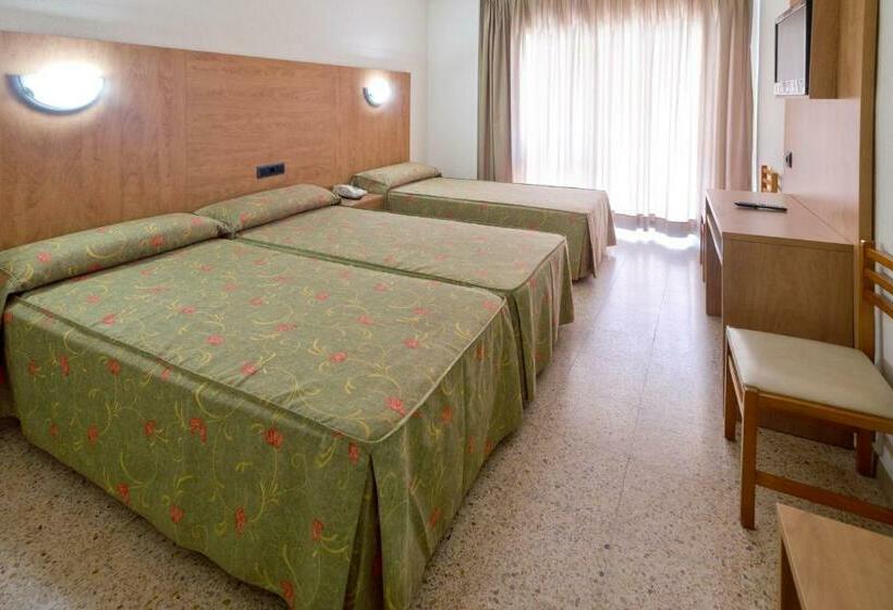 Habitación Triple Estándar con Balcón, President