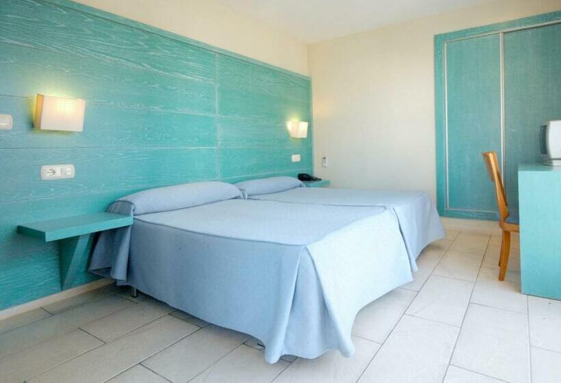 Quarto Triplo Estandar com Sacada, Safari