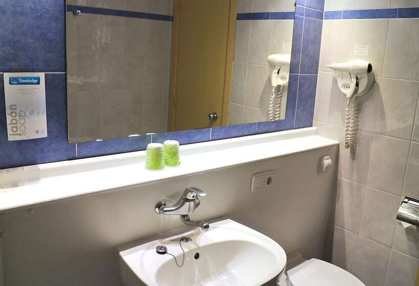 Номер Стандарт, Travelodge Barcelona del Vallès