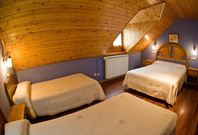 Номер Стандарт Трехместный, Avenida Benasque