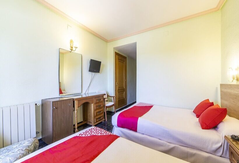 Номер Стандарт Трехместный, El Prado By Vivere Stays