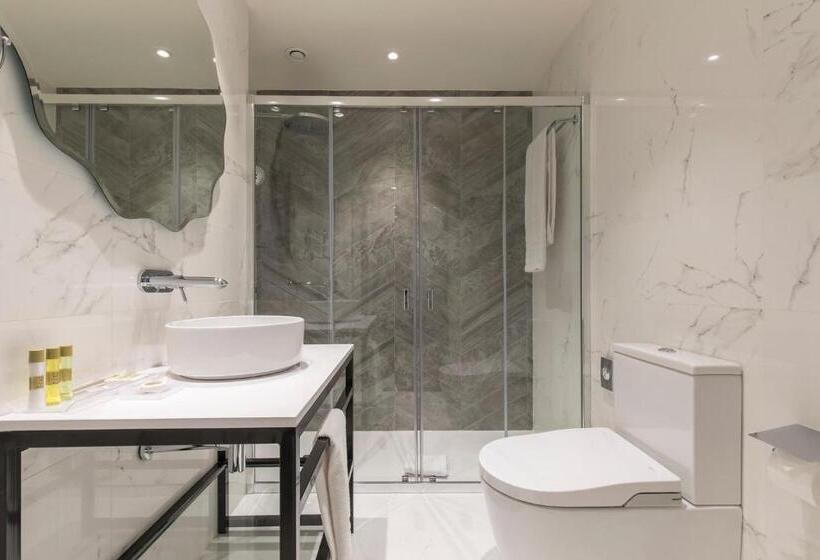 Семейный Номер, Eurostars Puerta Real