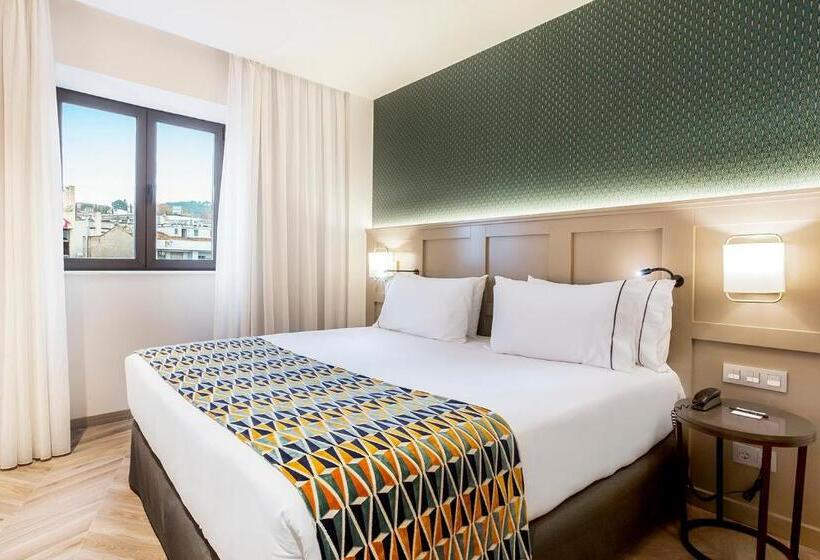 اتاق خانوادگی, Eurostars Puerta Real