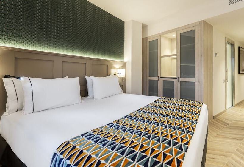 Номер Стандарт, Eurostars Puerta Real