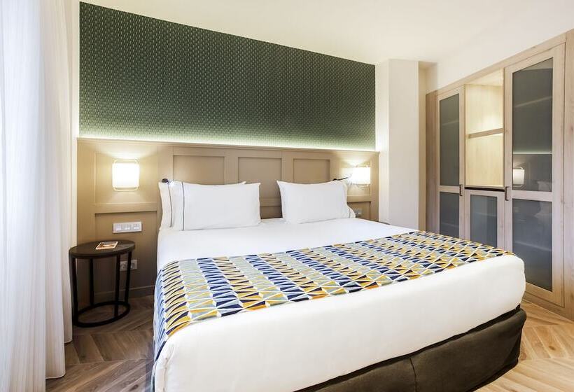 Семейный Номер, Eurostars Puerta Real