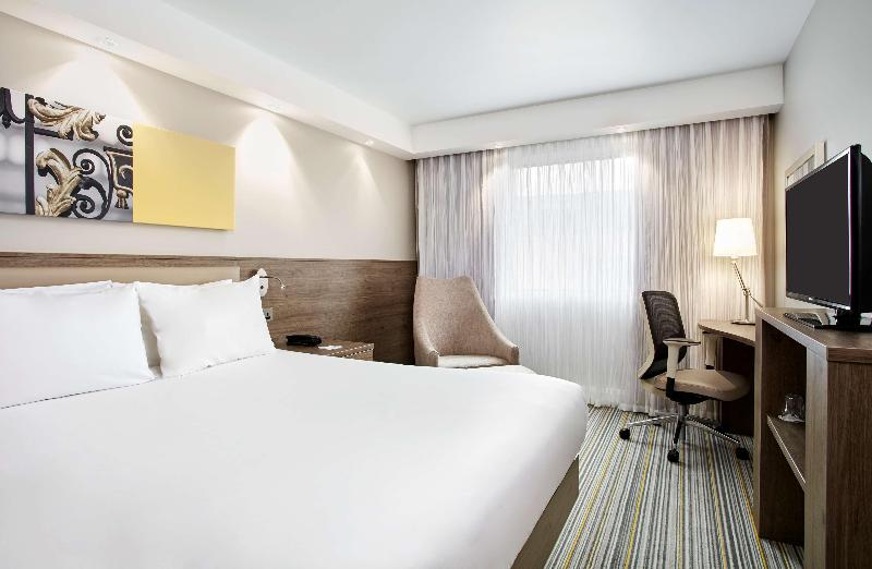 Номер Стандарт, Eurostars Puerta Real