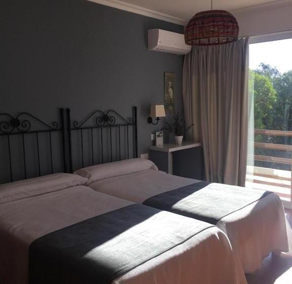 Habitación Estándar con Terraza, Meson De Sancho