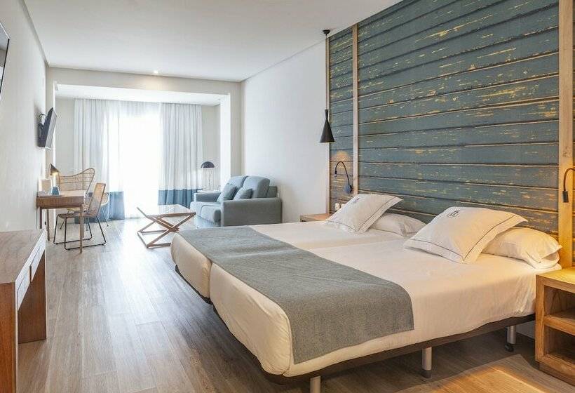 スタンダードスタジオ, Playa De La Luz