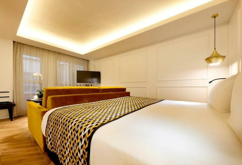 غرفة عائلية, Eurostars Madrid Gran Via