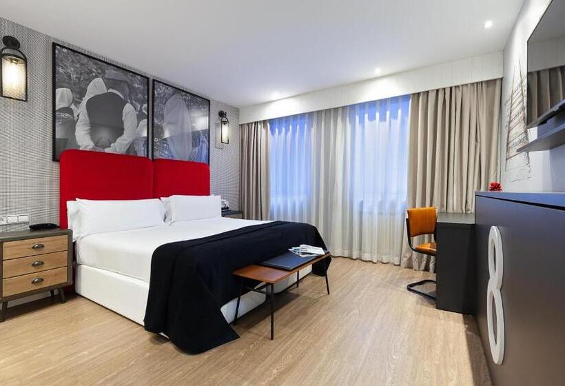 اتاق استاندارد سه نفره, Hotel Mayorazgo
