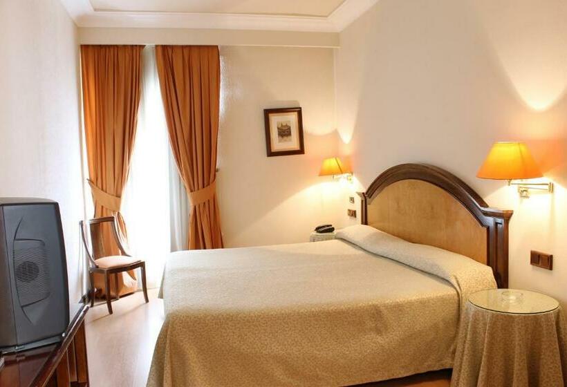 Habitación Estándar, Monterrey