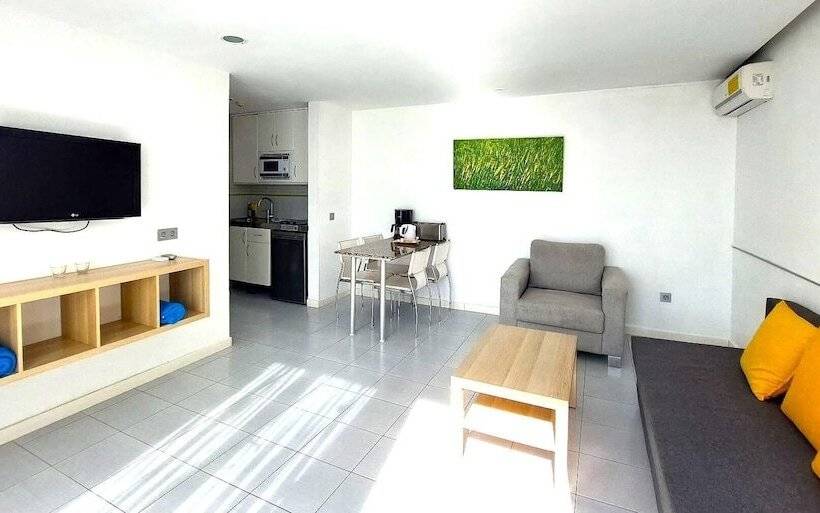 Apartamento Premium 1 Quarto Vista Mar, Servatur Riosol