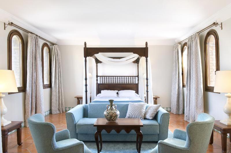 Номер Стандарт, Parador De Alcaniz