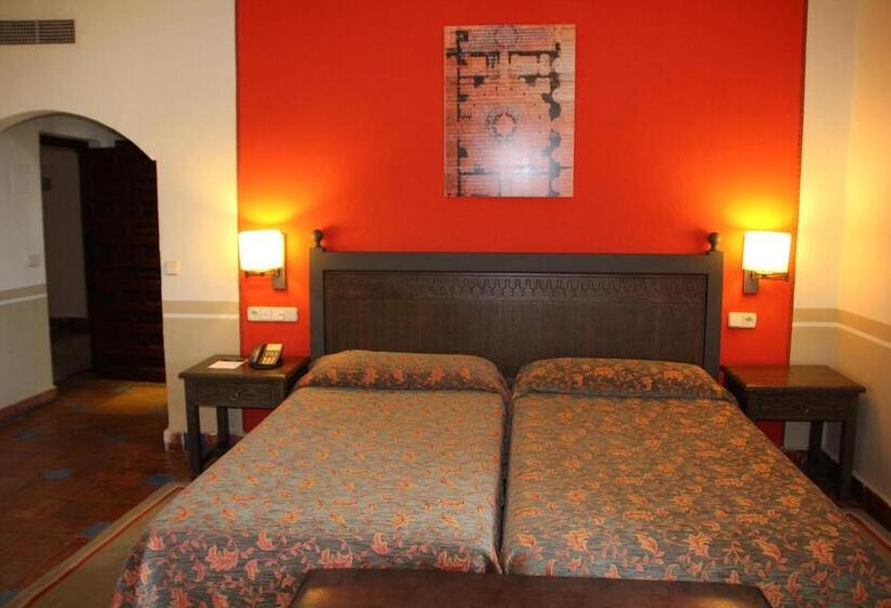 Quarto Estandar, Parador De Oropesa