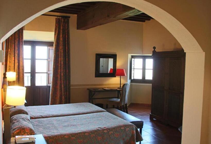 Quarto Estandar, Parador De Oropesa