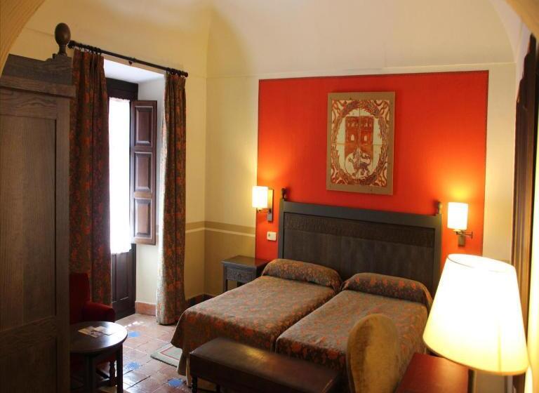 Quarto Estandar, Parador De Oropesa